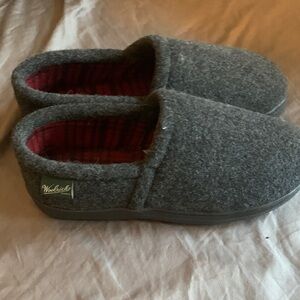 Woolrich Dark Gray Wool Slippers with Red Lining